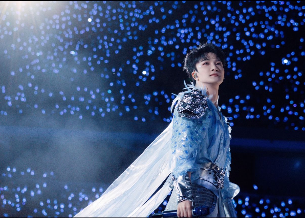 Zhoushen 2025 Shenshen's Concert Tour · Hong Kong About 02